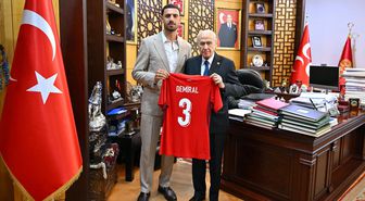 Bahçeli, futbolcu Merih Demiral'ı kabul etti
