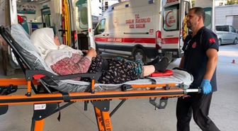 Bursa'da tarım işçilerini taşıyan minibüs devrildi: 7 yaralı