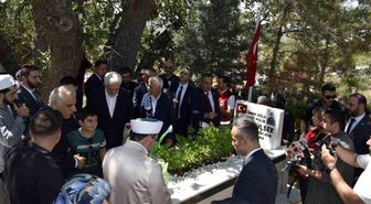 Dicle'de 15 Temmuz'da şehitler kabirleri başında anıldı