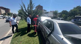 Elazığ'da beton mikseriyle otomobil çarpıştı: 3 yaralı