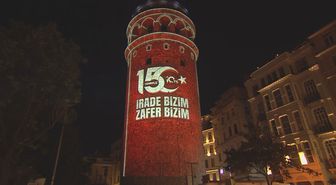 Galata Kulesi'nde 15 Temmuz'un 10'uncu yılında ışık gösterisi gerçekleştirildi -1