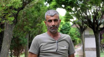 Hollanda'da yaşayan gurbetçi bulduğu Kur'an-ı Kerimleri Müslüman ailelere dağıttı