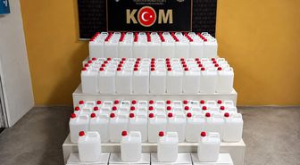 İstanbul'dan Ankara'ya 1 tonluk etil alkol sevkiyatı Sakarya'da engellendi
