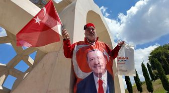 Kahramanmaraşlıdan 15 Temmuz'da duygusal anıt ziyareti