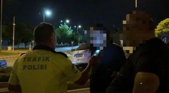 Kaza yapan sürücü yerine başkasını getirdi, kamera oyunu bozdu