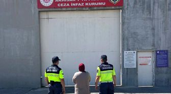 Manisa'da firari hükümlü otoyol gişelerinde yakalandı