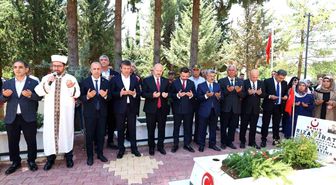 Adıyaman Valisi Küçük, Şehit Aileleri ve Gazilerle Bir Araya Geldi