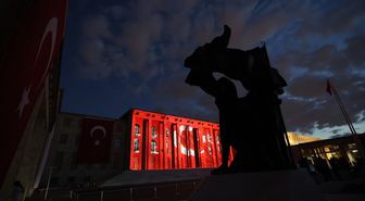 TBMM duvarında 15 Temmuz şehitlerine anlamlı video haritalama gösterisi