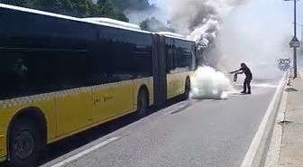 Ataşehir'de seyir halindeki İETT otobüsü alev alev yandı