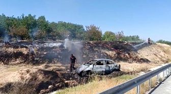 Bariyerlere çarpan otomobil alev almıştı: Ağır yaralanan sürücü hayatını kaybetti