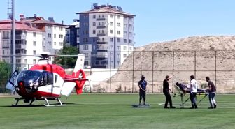 Darende'de mide kanaması geçiren hasta, hava ambulansla Malatya'ya sevk edildi