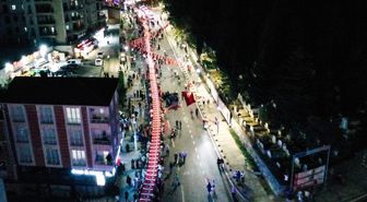 Esenler'de 15 Temmuz Şehitleri İçin Anma Yürüyüşü ve Program Düzenlendi