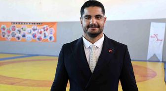 Taha Akgül'den Sivas'taki TOHM'a tam not
