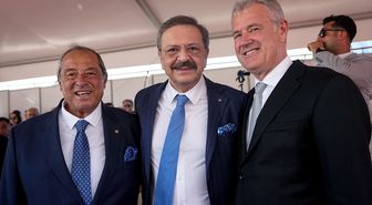 TOBB Başkanı Hisarcıklıoğlu, İzmir'de EBSO'nun yeni hizmet binasının açılışına katıldı