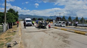 Tokat'ta otomobilin karşı yöne geçtiği kaza kamerada