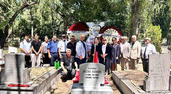 Vecihi Hürkuş kabri başında anıldı