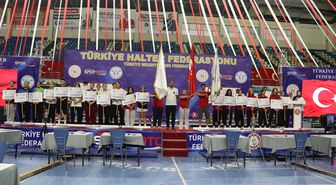 Yıldızlar Kulüpler Türkiye Halter Şampiyonası, Sakarya'da sürüyor