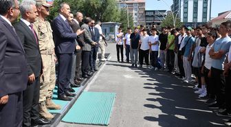 Ağrı'da liseli gençlerin tarih ve kültür rotası yolculuğu başladı