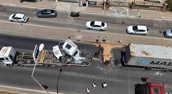 Alanya'da iki tır çarpıştı: D-400'de kilometrelerce araç kuyruğu oluştu