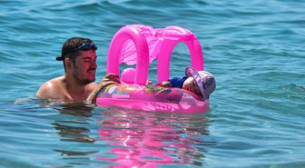 Antalya'da hava 'aşırı', deniz 'çok' sıcak