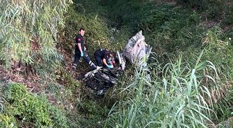 Bariyerlere çarpıp şarampole yuvarlanan otomobilin sürücüsü öldü