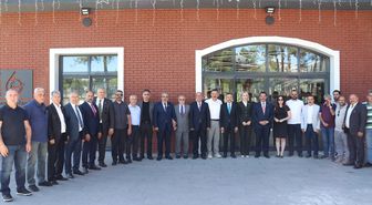 BBP Sivas İl Başkanı Hakan Sezerer, gazetecilerle bir araya geldi