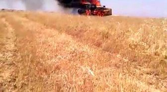 Diyarbakır'da biçerdöveri yanan Yozgatlı vatandaşa köylülerden destek: Biçerdöverin borcu için 800 bin lira topladılar