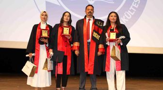 ERÜ'de 208 genç avukat mezun oldu