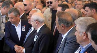 Eski CHP Genel Başkanı Deniz Baykal'ın eşi Olcay Baykal, toprağa verildi
