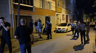 Eskişehir'de aileler arasında çıkan kavgada 1'i polis 11 kişi yaralandı