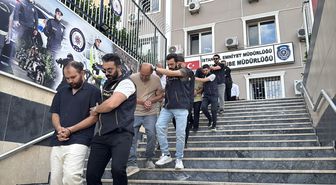 İstanbul merkezli dolandırıcılık operasyonunda yakalanan 32 şüpheli adliyede