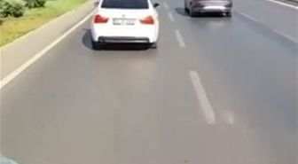 İtfaiyeye yol vermeyen sürücüye ceza uygulandı, otomobili trafikten menedildi