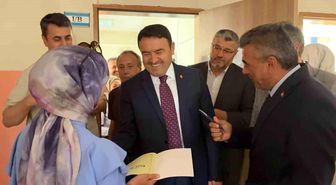 Vali Işın, öğrencilerin dondurma çağrısına kayıtsız kalmadı