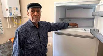 Sahte polisler yaşlı adamın önce elini öptüler sonra buzluktaki 351 bin TL'lik altınları götürdü