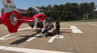 TIR'ın çarptığı yaya, ambulans helikopterle Diyarbakır'a sevk edildi