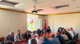 Digor'da köylerin sorunları masaya yatırıldı: Kaymakam Zengin muhtarlarla bir araya geldi