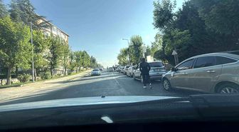 Düğün konvoyu ambulasların çıkış yaptığı kapıyı kapattı