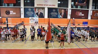 Edirne'de ANALİG Badminton Grup Müsabakaları başladı