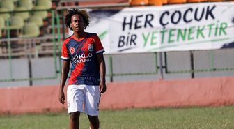 Sudanlı annenin Yörük oğlu Ahmet futbol kariyerinde ilerlemek istiyor