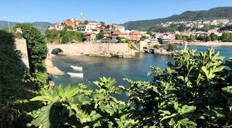 Amasra 3 günde nüfusunun 16 katı ziyaretçiyi ağırladı