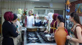 Diyarbakır'da kursiyerler geleneksel yöntemlerle peynir yapımını öğreniyor
