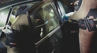 İşe gitmek için arabasına bindi, hayatının şokunu yaşadı