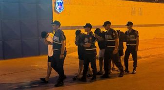 Kızkalesi'nde kimlik göstermek yerine polise karşı gelen 4 şüpheli tutuklandı