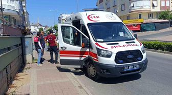 Motosiklet ile otomobil çarpıştı: 2 yaralı