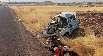 Şanlıurfa'da devrilen otomobildeki 3 kişi yaralandı