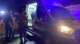 Sivas'ta 2 otomobil kafa kafaya çarpıştı: 6 yaralı