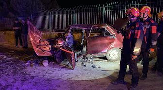 Sivas'ta iki otomobilin çarpıştığı kazada 6 kişi yaralandı
