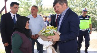 Vali Bakan, Kıbrıs şehidi Lütfi Aras'ın ailesini ziyaret etti