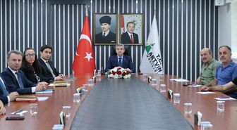 Artvin Valisi Ergün, muhtarlarla bir araya geldi