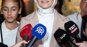 Bakan Göktaş, 15 Temmuz Sergisi'ni Ziyaret Etti